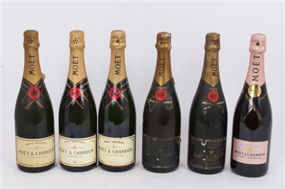 Lot 798 - Champagne - six bottles