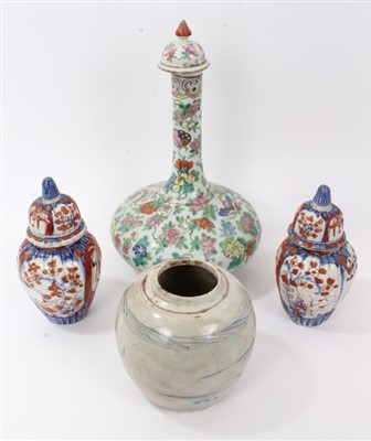 Lot 197 - Early 20th century Chinese polychrome bottle vase and cover and other Oriental ceramics