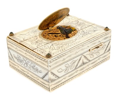 Lot 662 - Fine 19th century carved ivory singing bird box and key