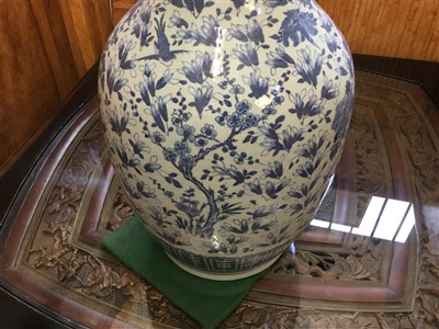 Lot 127 - Very large 19th century Chinese export blue and white floor vase