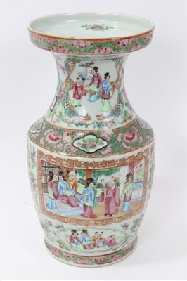 Lot 173 - Late 19th century Cantonese famille rose vase