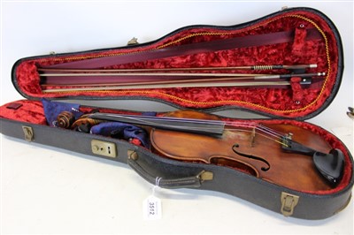 Lot 3512 - Antique full sized violin