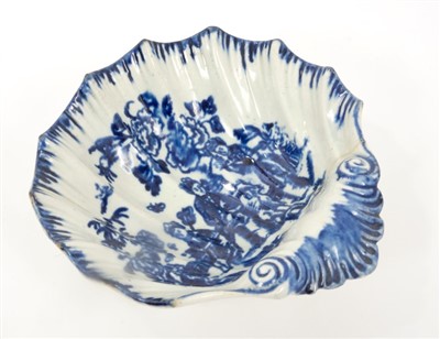 Lot 24 - Large 18th century Pennington Liverpool blue and white shell-shaped pickle dish