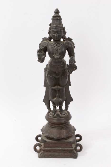 Lot 707 - Antique Indian bronze deity figure