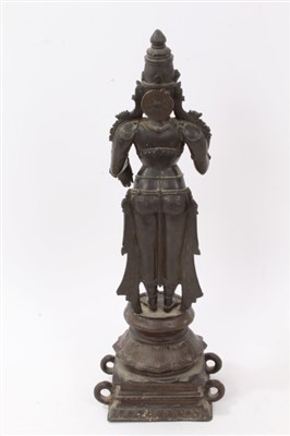 Lot 707 - Antique Indian bronze deity figure