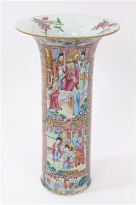 Lot 100 - 19th century Cantonese famille rose vase
