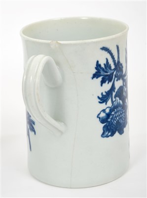 Lot 32 - 18th century Worcester blue and white baluster-shaped tankard, Plantation pattern, another with spray dec