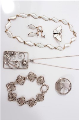 Lot 3222 - Group Norwegian silver jewellery