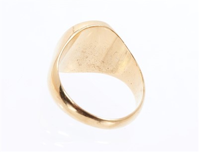 Lot 448 - Gentlemen's gold signet ring