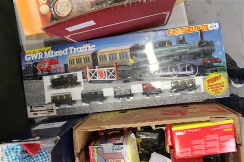 Lot 2914 - Railway - Hornby 00 gauge mixed Traffic Set...