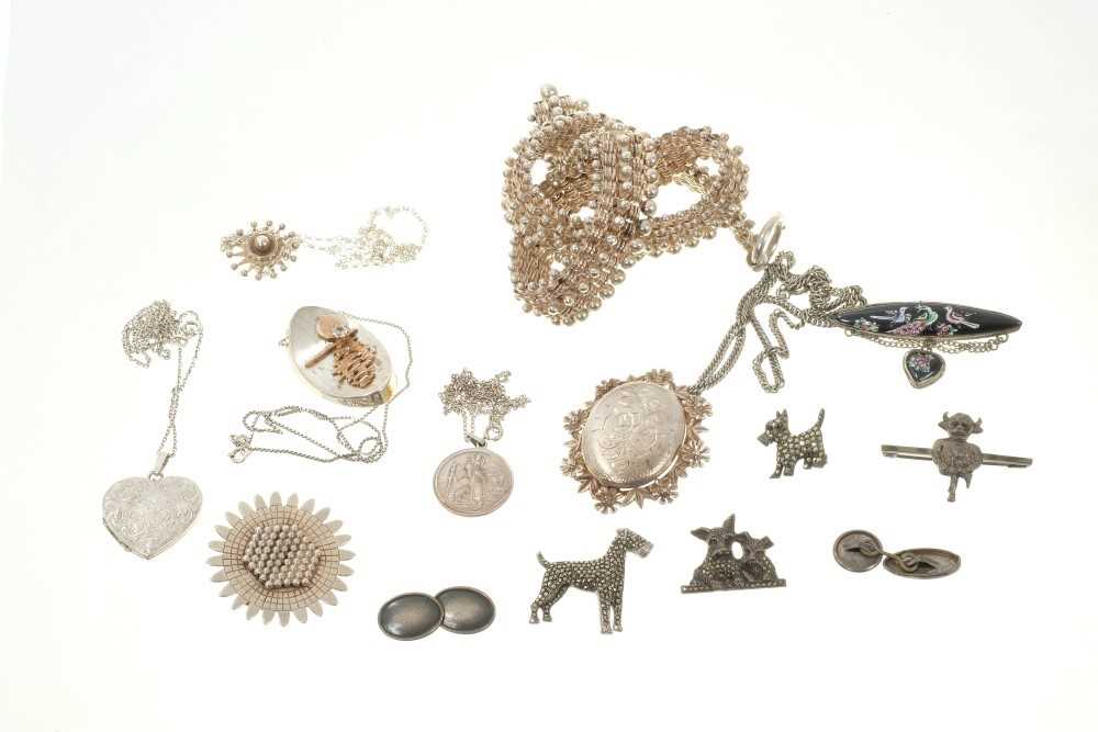 Lot 506 - Victorian silver necklace and quantity of silver  and white metal jewellery