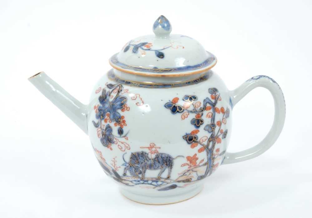 Lot 142 - Early 18th century Chinese Imari teapot and cover