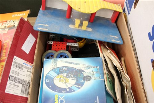 Lot 2916 - Lot of Meccano - including boxed Meccano Clock...