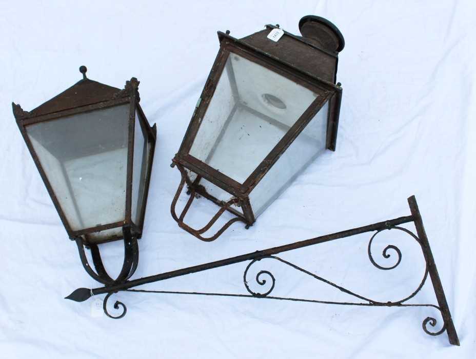 Lot 1433 Antique painted metal street lamp, tapered