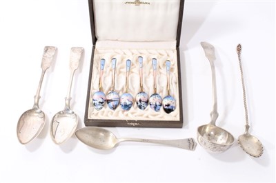 Lot 376 - Selection of Continental silver