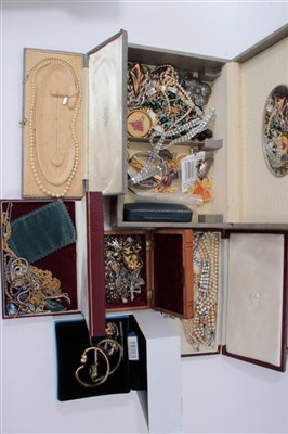 Lot 3238 - Group of costume jewellery and wristwatches