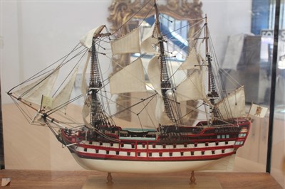 Lot 3822 - 3 model boats