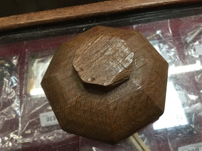 Lot 830 - Rare Robert ‘Mouseman’ Thompson of Kilburn oak gavel and block