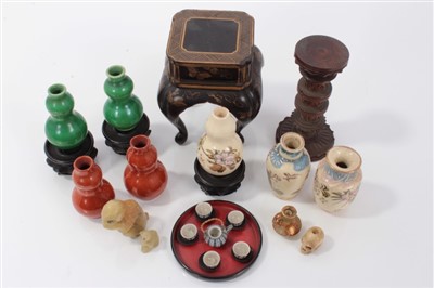 Lot 2747 - Miniature Japanese carved bone netsuke in the form of a skull, 1cm high,  together with miniature Japanese urn stand, group of Oriental miniature vases and other Oriental dolls house furnishings