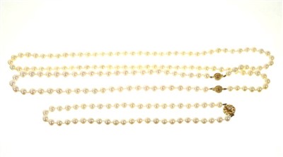 Lot 467 - Two cultured pearl necklaces.