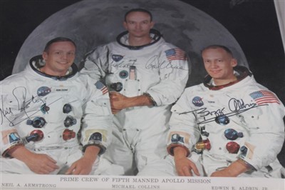 Lot 2518 - Photo of Apollo crew with auto-pen signatures