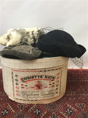 Lot 3077 - Selection of vintage hats