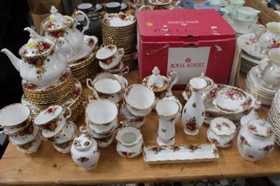 Lot 2131 - Extensive collection of Royal Albert Old Country Rose tea and dinner service to include three teapots of various sizes, approximately 129 pieces
