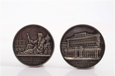 Lot 115 - Vatican City – two early 19 th century silver medallions