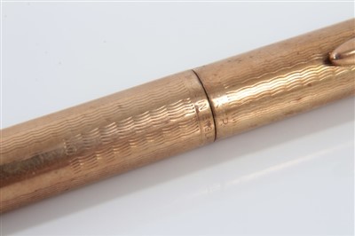 Lot 3279 - 9ct gold Parker pencil