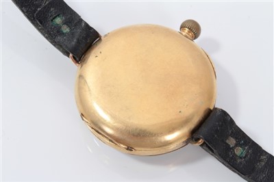 Lot 3250 - Three vintage gold wristwatches