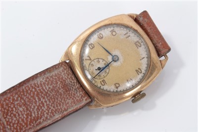 Lot 3250 - Three vintage gold wristwatches