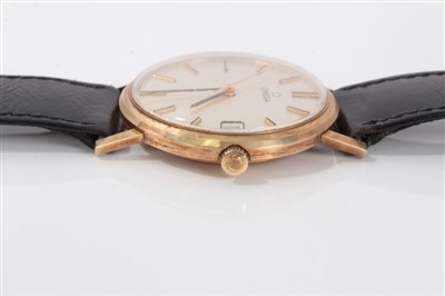 Lot 3252 - Omega gold cased wristwatch