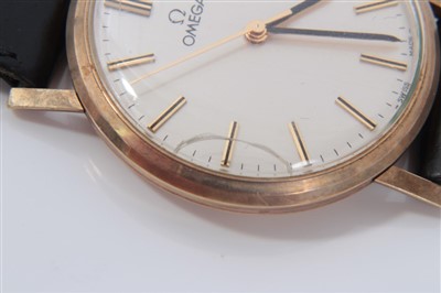 Lot 3252 - Omega gold cased wristwatch