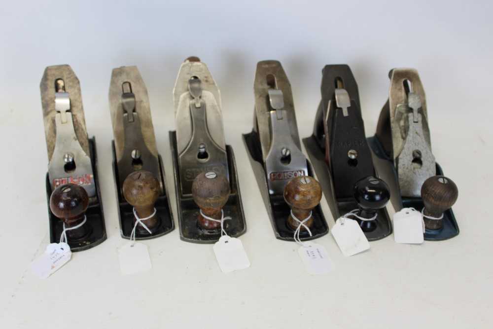 Lot 3541 - Six vintage smoothing planes