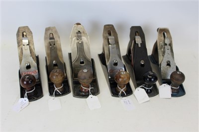 Lot 3541 - Six vintage smoothing planes