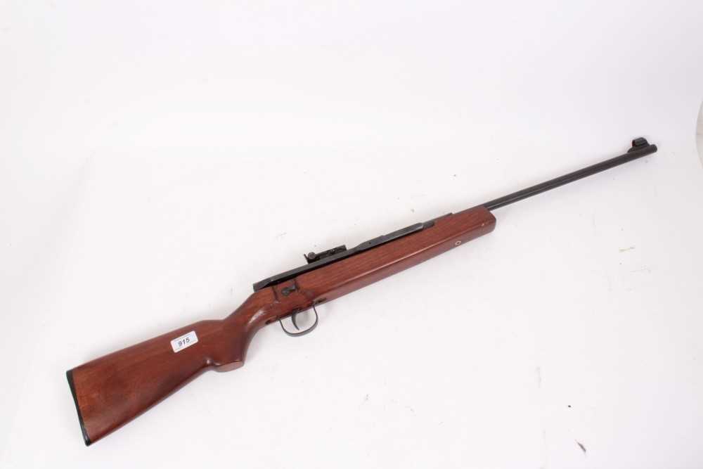 Lot 915 - .22 air rifle with side cocking arm