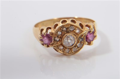 Lot 3269 - Antique gold (18ct) diamond and pink stone ring