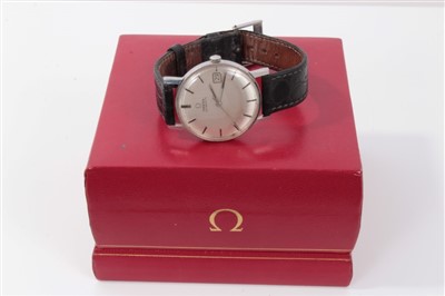 Lot 3271 - Omega Automatic wristwatch