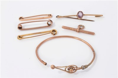 Lot 3320 - Gold bar brooches and gold bangle