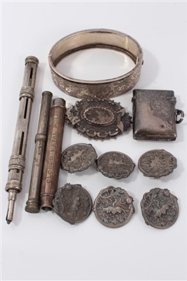 Lot 3321 - Group silver including a Victorian bangle, set of six buttons, propelling pencils etc