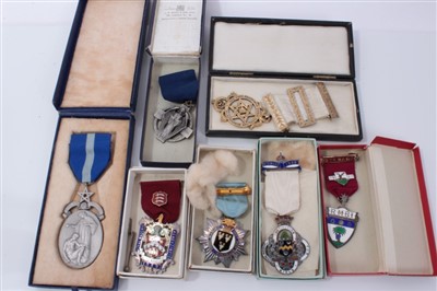 Lot 3642 - Collection of silver and enamel Masonic jewels in boxes (7)