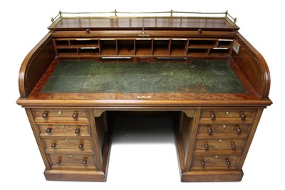 Lot 1337 - Good quality 19th century mahogany roll-top kneehole desk