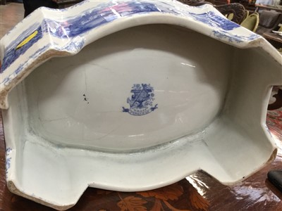 Lot 77 - Early 19th Century Ridgway blue and white pottery dog bowl