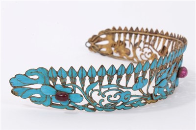 Lot 3402 - Fine quality 19th century Chinese tiara/head band with kingfisher feather decoration in an openwork floral design with three red stone cabochons.