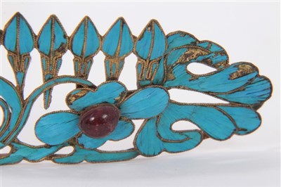 Lot 3402 - Fine quality 19th century Chinese tiara/head band with kingfisher feather decoration in an openwork floral design with three red stone cabochons.