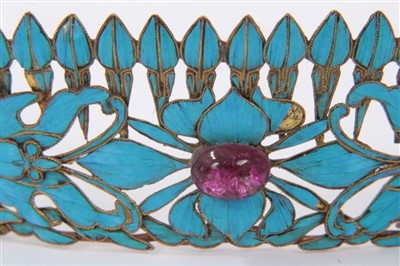 Lot 3402 - Fine quality 19th century Chinese tiara/head band with kingfisher feather decoration in an openwork floral design with three red stone cabochons.