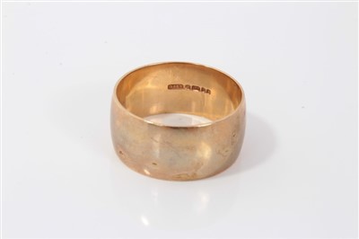 Lot 3413 - Gold (9ct) wide band ring, size W