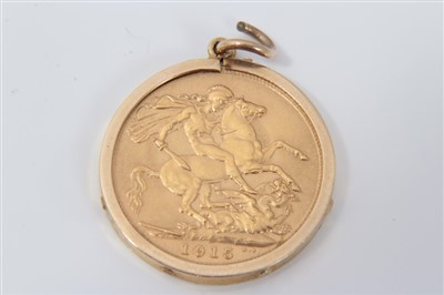 Lot 3416 - Gold George V sovereign, 1915, in gold (9ct) pendant mount