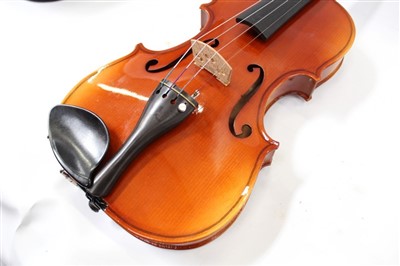 Lot 192 - Karl Hofner violin dated 1996 with bow in case