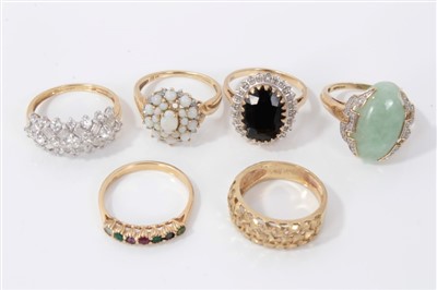 Lot 3433 - Six gold and gem set rings